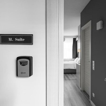 M&F Luxury Suites M Suite Salonicco Esterno foto